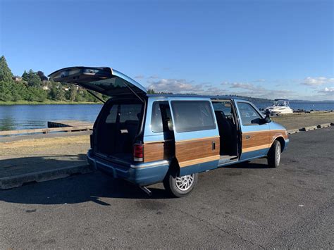 RAD for sale - 1993 DODGE GRAND CARAVAN SE