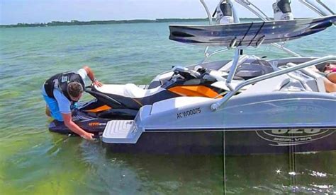 Sealver Jet-ski-Powered Wave Boat