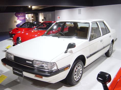 Mazda Capella IV 1987 - 1997 Hatchback 5 door :: OUTSTANDING CARS