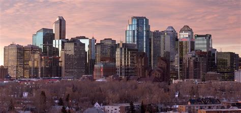 File:Calgary-Dawn-Szmurlo.jpg - Wikimedia Commons