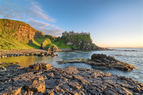 Dunluce Castle - Antrim Coast - Northern Ireland | Dunluce C…