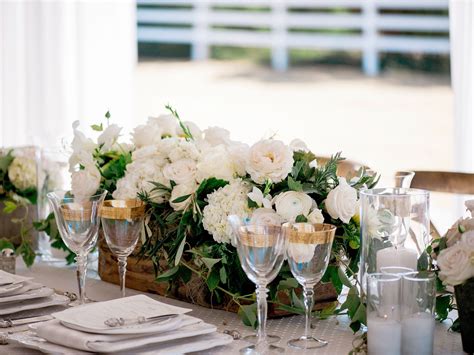 Using Fake Flowers For Wedding Centerpieces | Best Flower Site