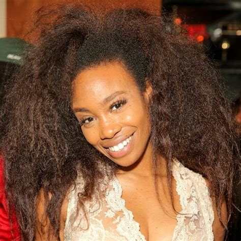 R&B Singer SZA Reveals Her NATURAL HAIR . . . | Natural hair styles, Sza singer, Afro textured hair