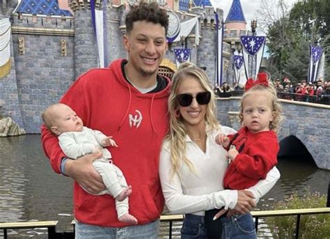 Patrick Mahomes & Brittany Matthews Share Son Bronze’s Face For the ...