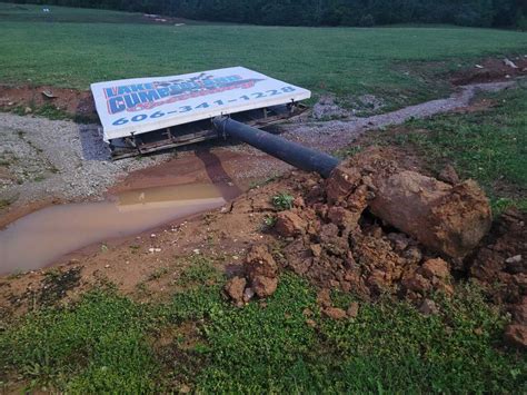 Storm damage hits southern Kentucky after severe storms roll through