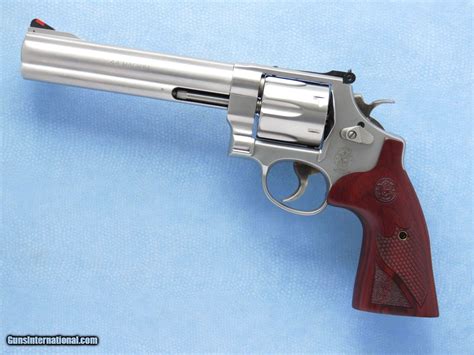 Smith & Wesson Model 629 Classic, Cal. .44 Magnum, 6 1/2 Inch Barrel, Stainless Steel