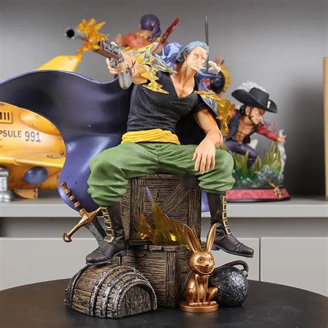 Estátua Colecionável Benn Beckman: One Piece Anime Mangá 25cm Mega Saldão 2024 - Toyshow Tudo de ...