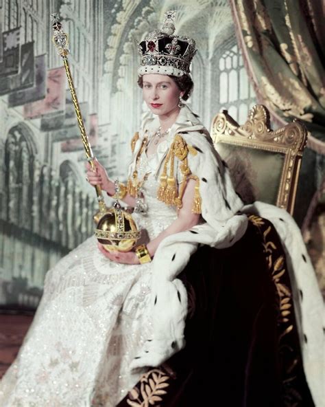 File:Queen Elizabeth II on her Coronation Day (cropped).jpg - Wikimedia Commons