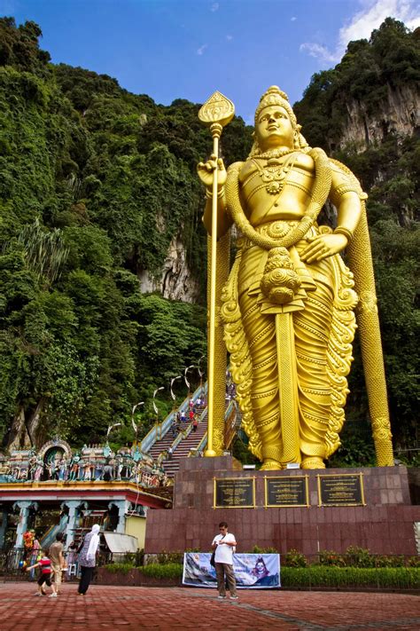 Lord Murugan's statue at Batu Caves | Smithsonian Photo Contest | Smithsonian Magazine