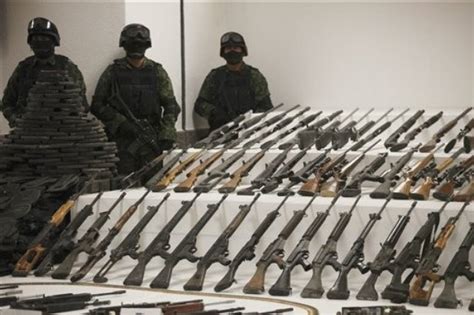 Apache's Blog: Weapons Seized By Mexican Army