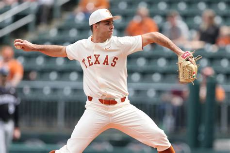 No. 22 Texas baseball returns to action with midweek matchup against Sam Houston State