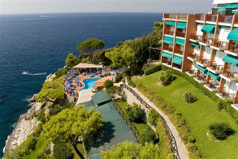 Hotel Delfino, Sorrento, Italy | The 4-star Hotel Delfino is… | Flickr