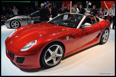 Inilah Kelebihan Mobil Ferrari Sebagai Mobil Mewah Dunia - Gambar ...