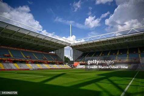 Lens Stadium Photos and Premium High Res Pictures - Getty Images