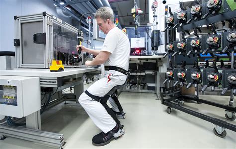 Noonee Chairless Exoskeleton Chair » Gadget Flow