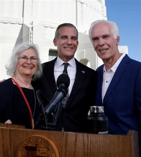 Eric Garcetti Age, Net Worth, Wife, Family, Parents and Biography - TheWikiFeed