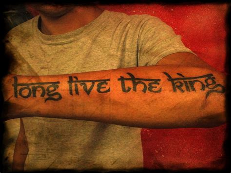 another free long live the king tattoo by dejavu tattoo studio 19/07/11 ...