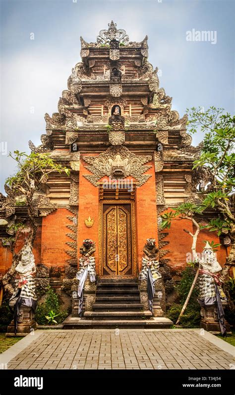 Royal Palace, Ubud, Bali, Indonesia Stock Photo - Alamy