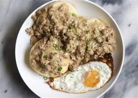 Southern Biscuits and Sausage Gravy - Travelandmunchies