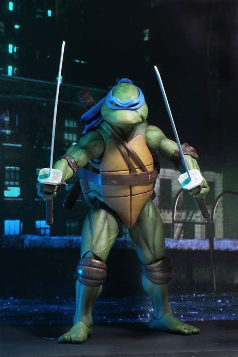 Toy Fair 2017 - Official NECA TMNT 1990 Leonardo Images and Info - The ...