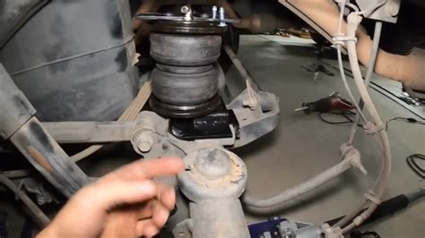 Can You Lift A Truck With Air Suspension: DIY 4 Steps [Effective]