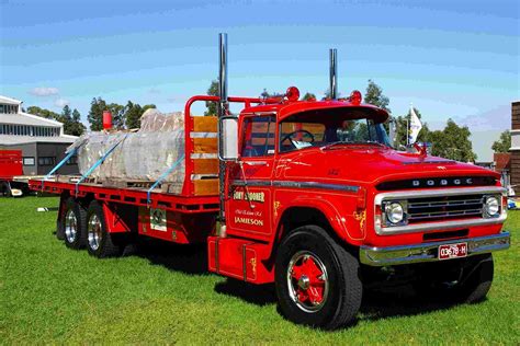 Historic Trucks: Melbourne International Truck Show 2012