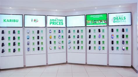 Safaricom re-launches upgraded Moi avenue flagship shop with a training ...