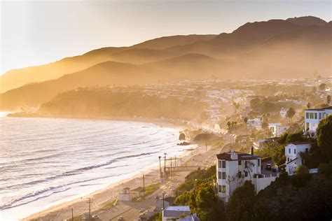 How to Visit Malibu, California - TransPanama