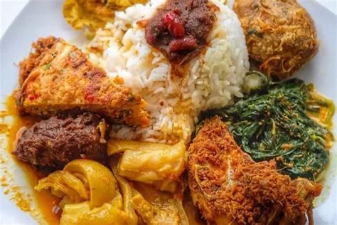 Makanan Khas Minang: Menyelami Kelezatan yang Legendaris