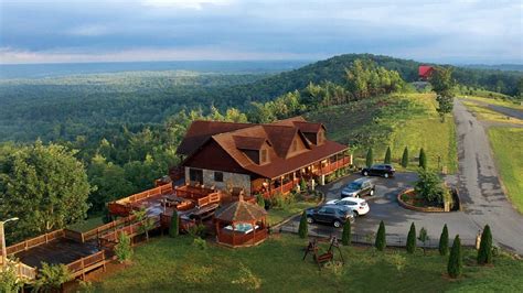 Luxury Cabin with Hot Tub in Blue Ridge Mountains