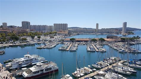 location TOULON LE PORT - VUE MER - T2 de 78m² DERNIER ETAGE | Sun Immobilier