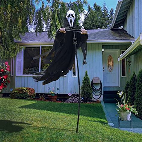 5 Best Flying Ghosts to Make Your Halloween Spookier!