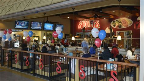 Coming soon to a Shoney’s near you – beer and wine