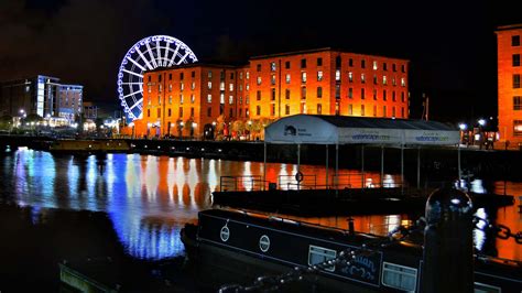 illuminated dock | Liverpool docks, Liverpool, Dock