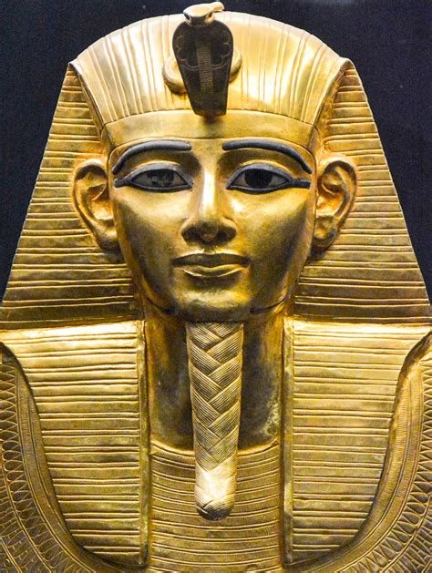 The Golden Pharaoh | Gold burial mask of King Psusennes I, d… | Flickr