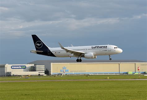 Lufthansa Airbus A320-214(WL) D-AIWD Sharklets Halberstadt… | Flickr