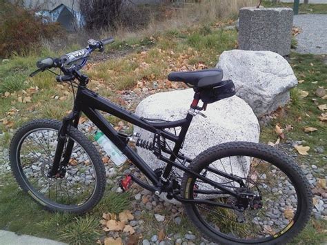 Mongoose XR250 "the Goose" on velospace, the place for bikes