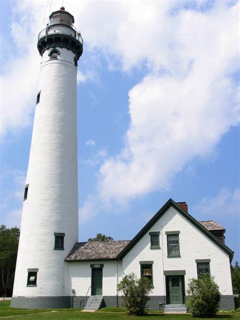 New Presque Isle Lighthouse , Lake Huron MI... | Presque isle michigan ...