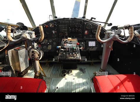 Cockpit Antonov AN 2 biplane russian aircraft Stock Photo - Alamy