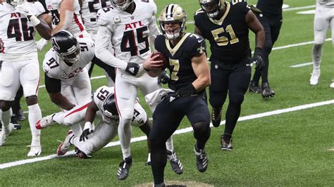 Taysom Hill rushes for a 2-yard TD | Saints-Falcons Highlights