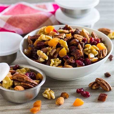 Trail Mix with Fruit and Nuts » The Joy of an Empty Pot