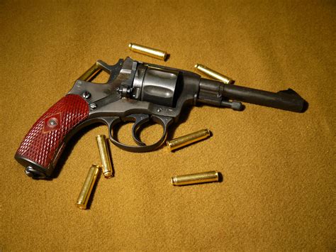 Download Man Made Nagant M1895 Revolver HD Wallpaper