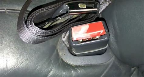 The Seat Belt Buckle Replacement and How to Fix Seat Belt Buckle