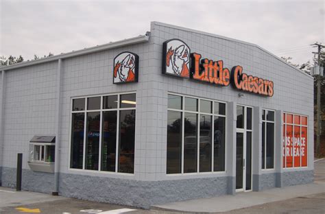 Little Caesars opens - Farmville | Farmville