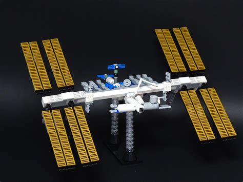 International Space Station 1:250 Scale : r/lego