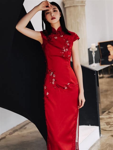 Red Embroidered Long Qipao / Cheongsam Wedding Dress - CozyLadyWear