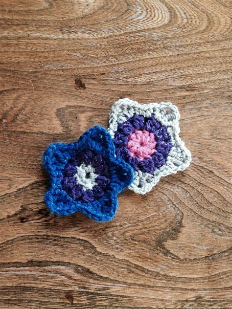 Making a 5 Point Crochet Star | ThriftyFun