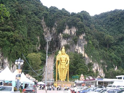 A Guide To The Batu Caves, Kuala Lumpur | The Family Travel Blog