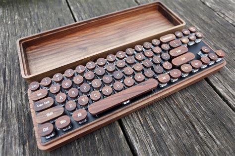 Wooden Keyboard With Retro Typewriter Keycaps