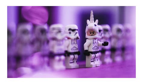 French photographer creates awesome scenes with Lego Star Wars in their daily life - a photo on ...